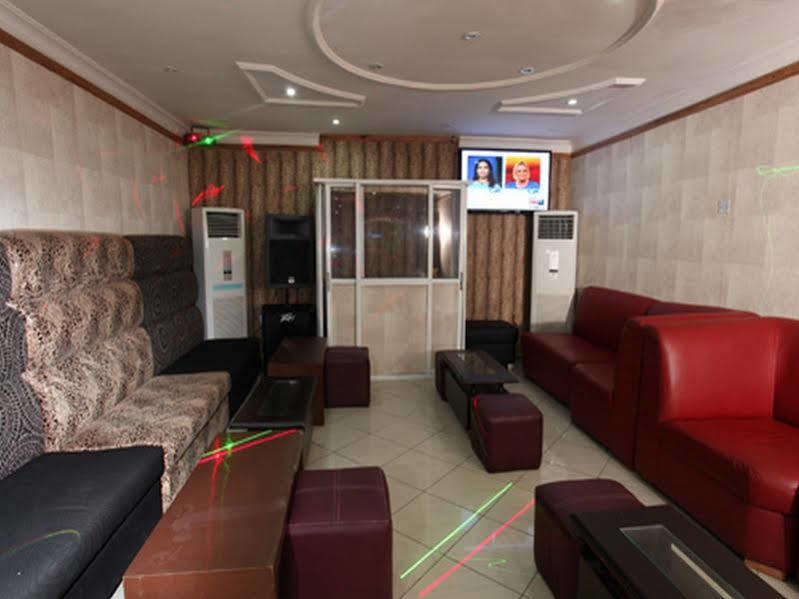 Prince Of Anthony 1960 Hotel Lagos Exterior foto